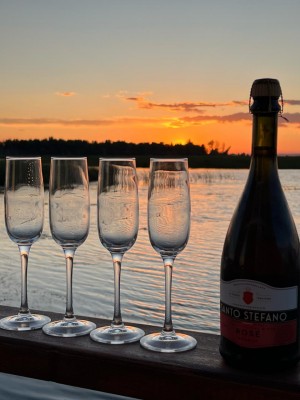 Дом с сауной на воде в сутки