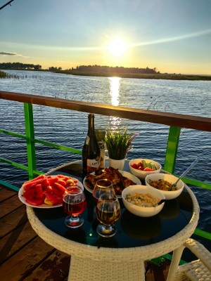 Дом с сауной на воде в сутки